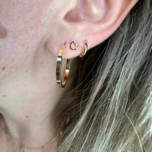 Par de Argolas Fio Quadrado 2,5cm no Ouro Amarelo 18K