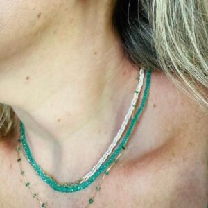 Colar de Ônix Verdes Naturais Fecho no Ouro Amarelo 18k