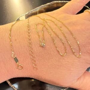 Gargantilha Ponto de Diamantes Pavê Quadrado no Ouro 18K