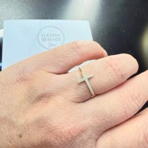 Anel Crucifixo de Zircônia no Ouro 18k