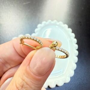 Piercing para Conch Zircônias no Ouro 18K