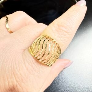 Anel Ondas Diamantadas Bojudo no Ouro 18K