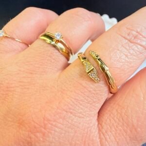 Anel Serpente Zircônias no Ouro Amarelo 18K